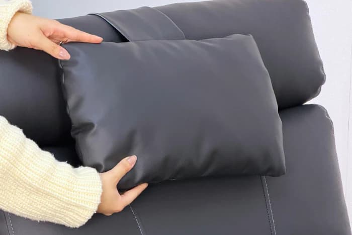 Detalhe da almofada acolchoada regulável da Poltrona Damie 2.0